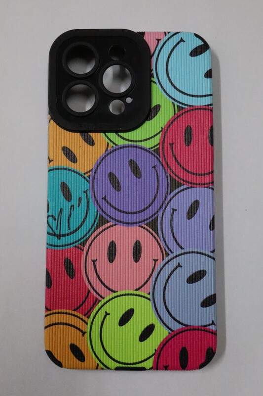 מגן Iphone 13 Colorful Smileys
