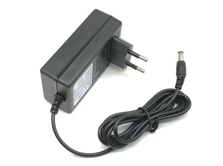 12V/3A מתאם