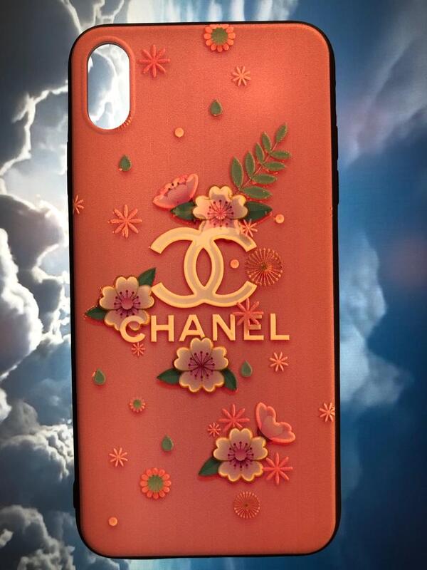 מגן איפון 8PLUS PINK CHANEL